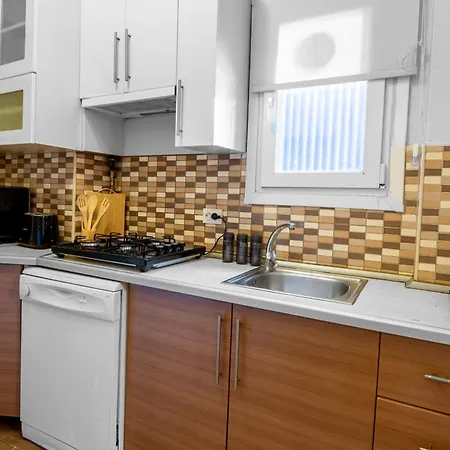 Fully Equipped & Modern Designed Spectacular 3br 公寓 *